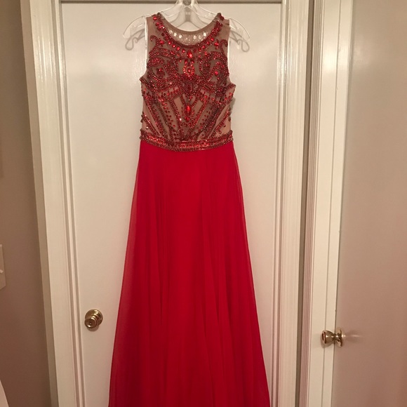 Red Sherri Hill Sadie Robertson Collection - Picture 4 of 8